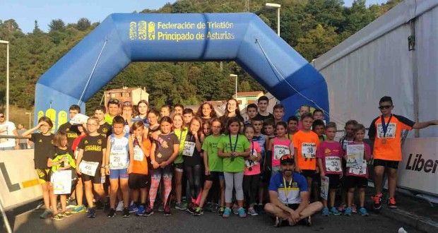 70 participantes en el Duatlón de Promoción Feria Deporte y Salud de Mieres