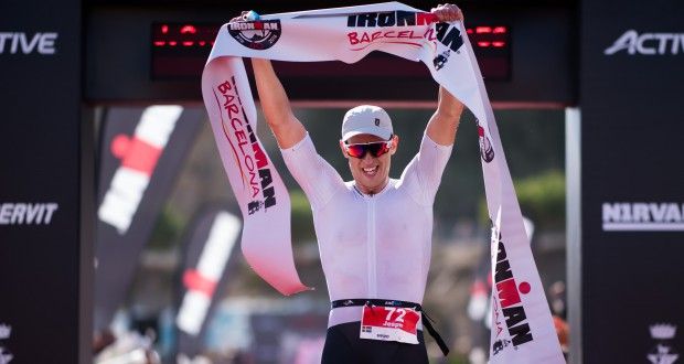 Jesper Svensson y Laura Philipp, nuevos campeones del IRONMAN Barcelona
