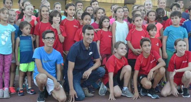 Calvià rinde homenaje al tricampeón mundial Mario Mola