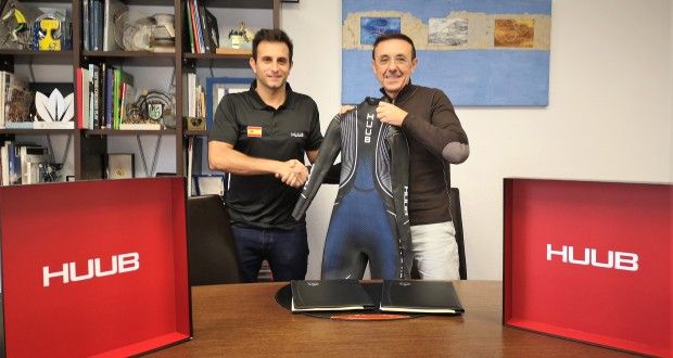 Huub, nuevo patrocinador de material de natación de la Federación española de Triatlón