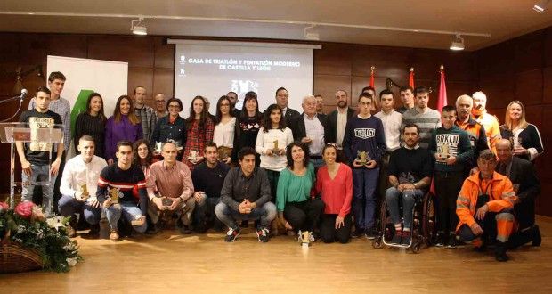 Astorga, escenario de lujo para la fiesta del triatlón regional de Castilla y León