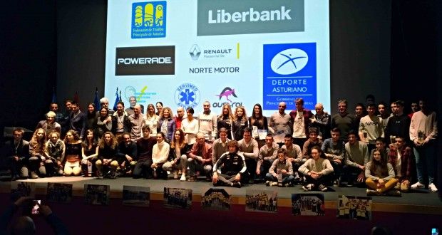 El Triatlón asturiano galardonó a l@s mejores en 2018