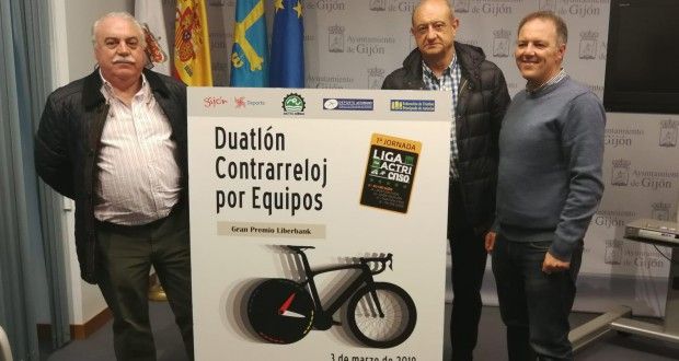 Casi 300 deportistas inscritos en el Duatlón por Equipos de Gijón en Asturias