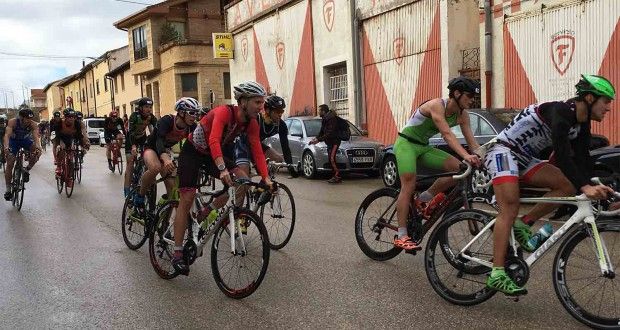 Máximo nivel de exigencia en el clasificatorio de duatlón de Berlanga
