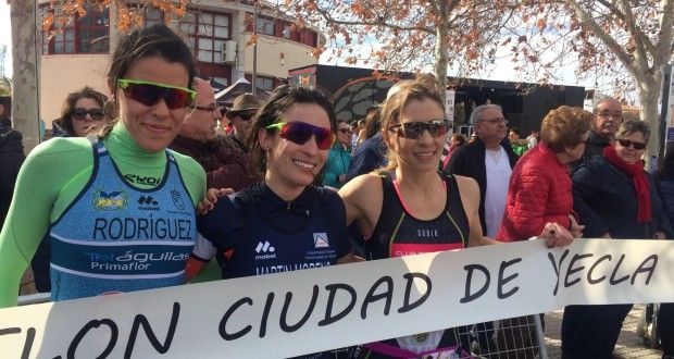 Romo y Martín-Moreno se coronan en el Duatlón de  Yecla en Murcia