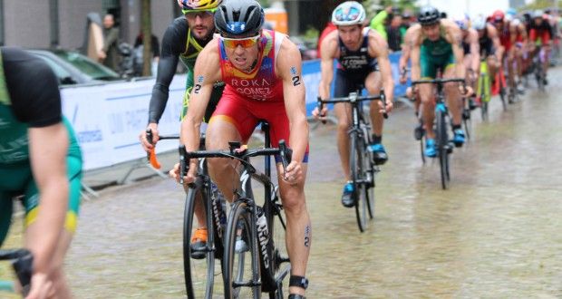 «Pedaladas contra el virus» del Triatlón español el sábado 18 de abril por Médicos sin Fronteras