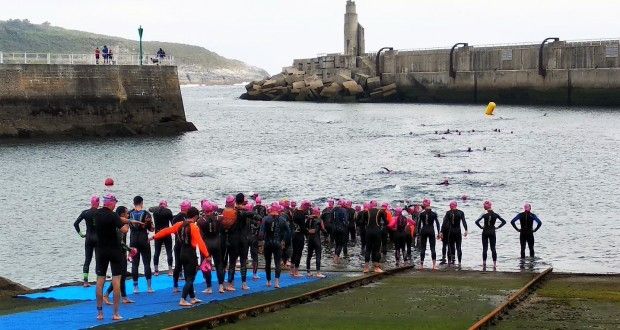 María Jesús Coya y Haritz Gárate ganan el III Triatlón LuarcaSprint en Asturias