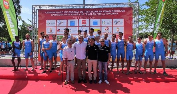 El Relevo Inclusivo Fundación Sanitas hace historia en el Triatlón y el Deporte Adaptado español