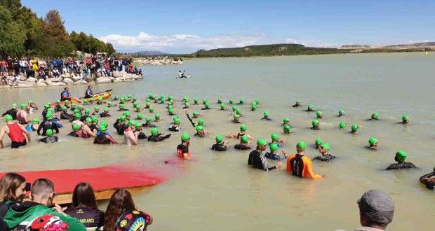Ester Ruiz y Jaime Martín campeones de Aragón de Triatlón Cros 2019