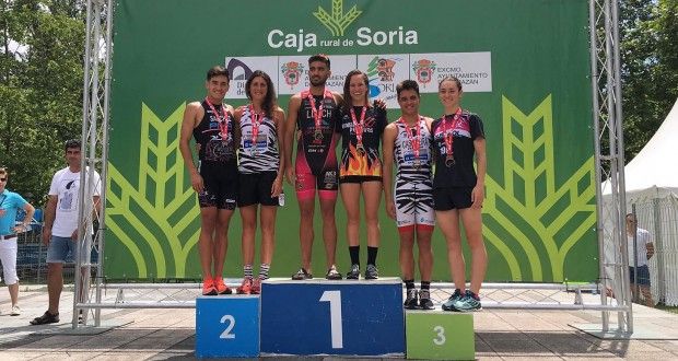 Raquel Arostegui y Javier Lluch se apuntan el triatlón clasificatorio de Almazán