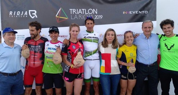 Cristina Roselló y Gustavo Rodríguez ganan el Triatlón de La Rioja, tercera cita de la Copa de España MD y LD