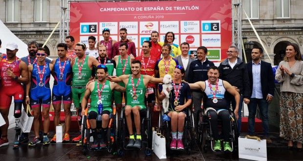Paratriatlón y Grupos de Edad cierran el Campeonato de España de Triatlón A Coruña 2019