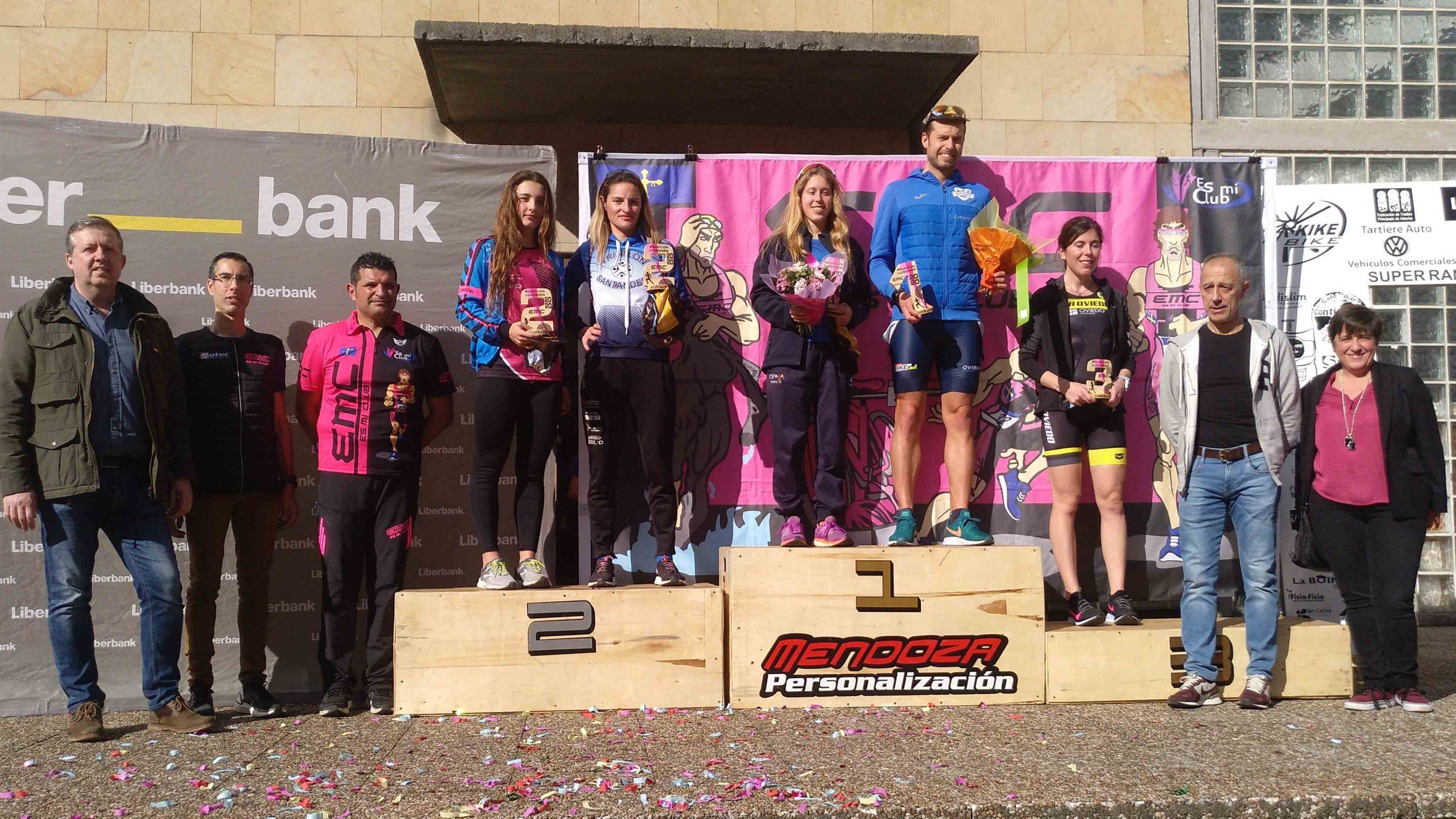 Tania Álvarez y Pelayo Menéndez ganan en el Duatlón Lugones EMC en Asturias