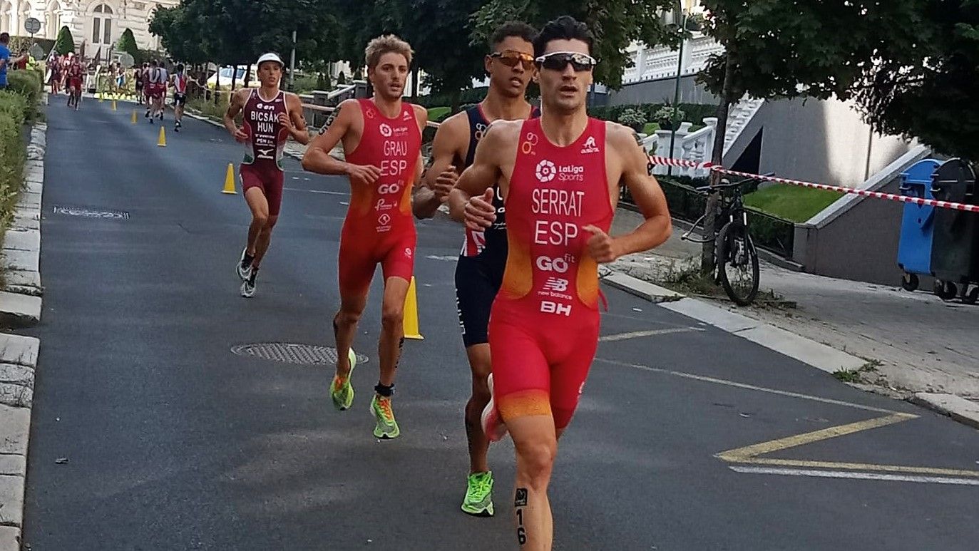 Antonio Serrat (6º) y Miriam Casillas (7ª) los mejores de la Triarmada