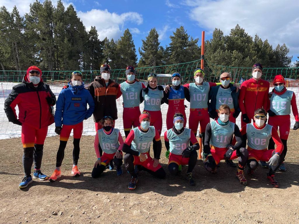Gran papel de los Grupos de Edad FETRI en el Mundial de Triatlón de Invierno Andorra 2021