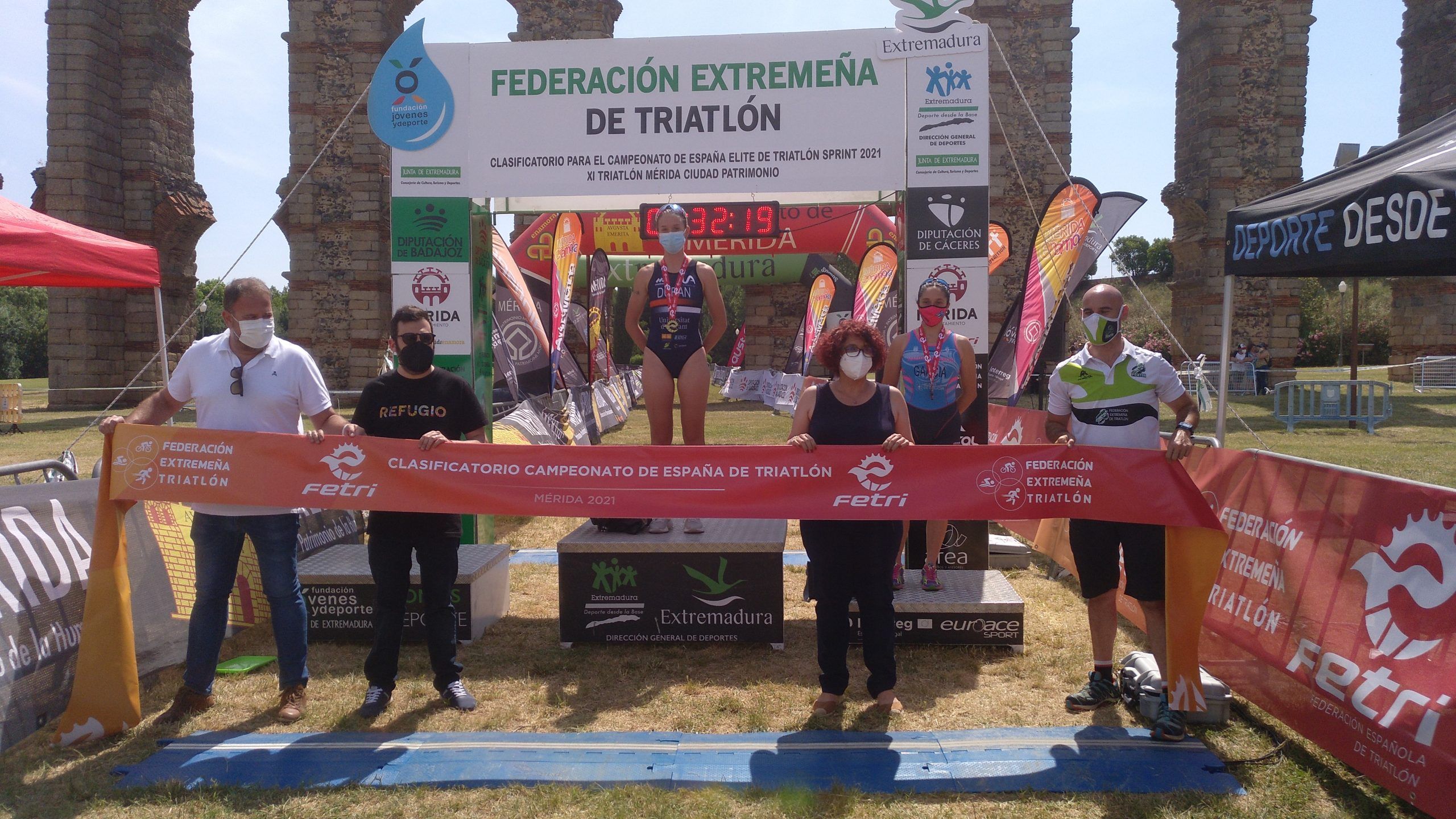 Ander Noain y Laura Durán ganan el XI Triatlón Ciudad de Mérida, primer clasificatorio para el Campeonato de España Sprint