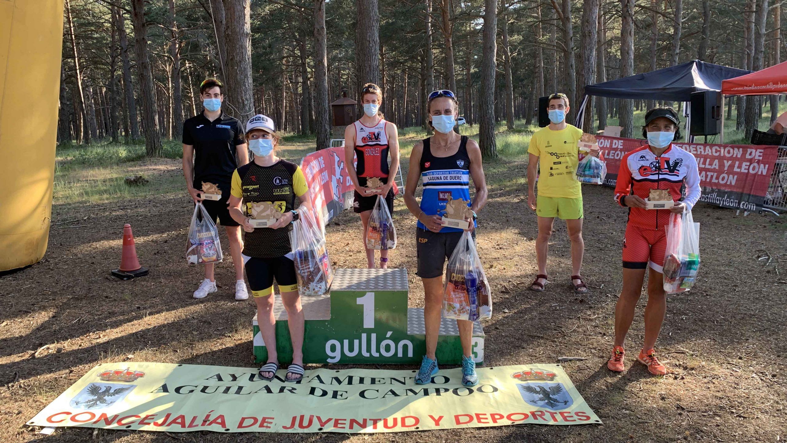 Elena Olea y Jesús González marcan el regreso de los vencedores del triatlón regional en Castilla y León