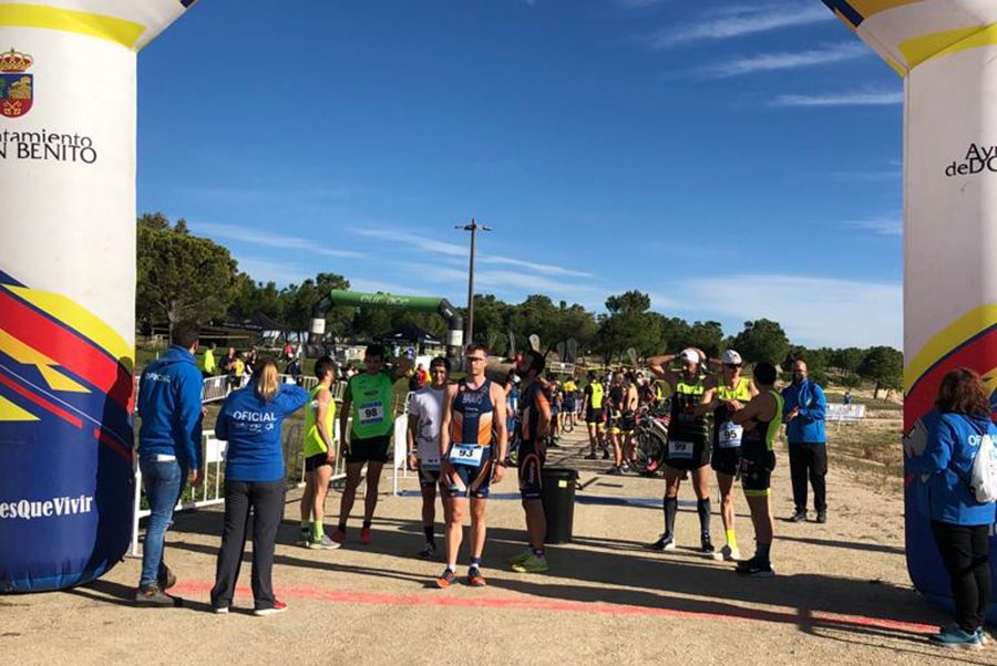 Santiago Martín – Romo y Cristina Durán ganan el IX Duatlón Cros Doña Blanca