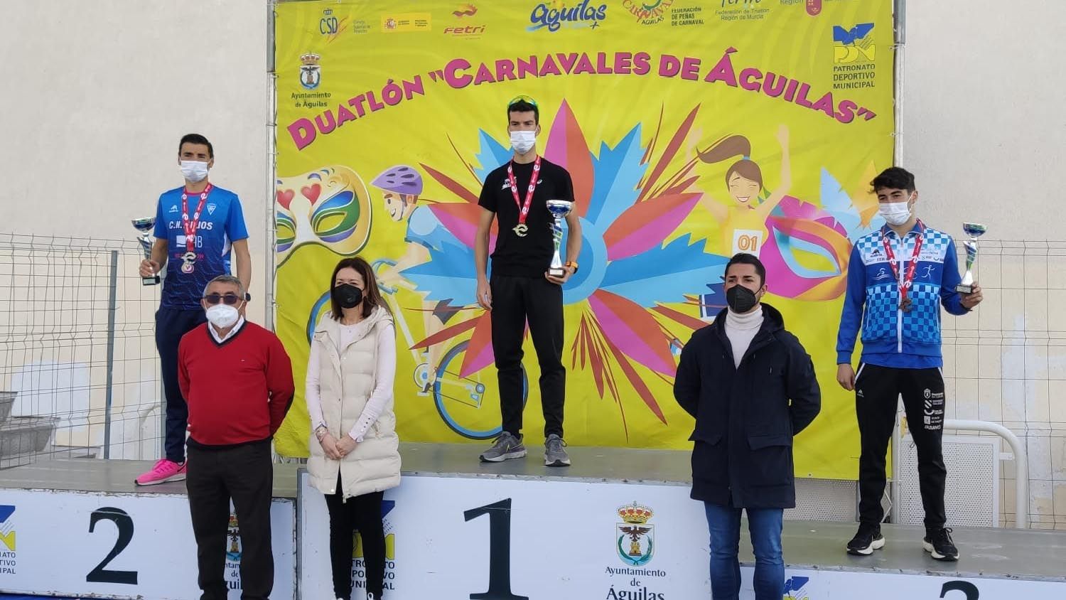 Sandra Schenkel y Cristóbal Valenzuela ganan en Águilas el primer clasificatorio para el Campeonato de ESpaña de Duatlón