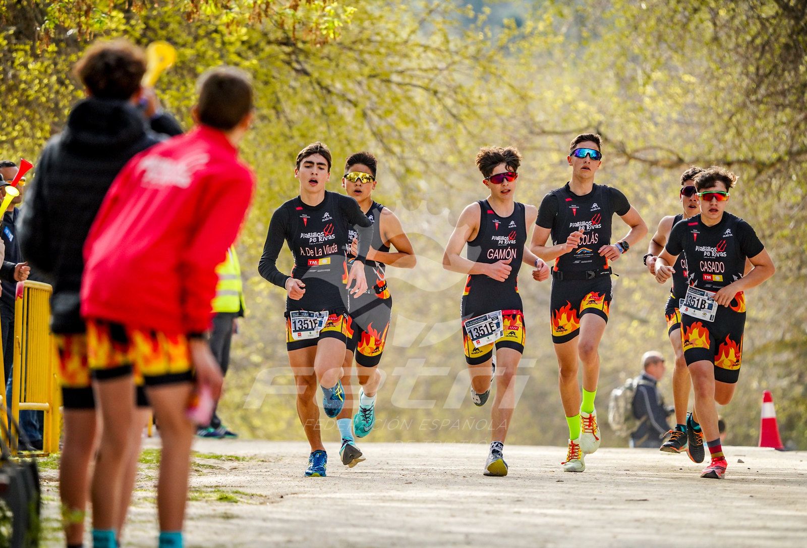 E-Triatlón Valladolid femenino y Diablillos de Rivas masculino líderes en el ecuador de la Liga de Clubes de Talentos de Triatlón