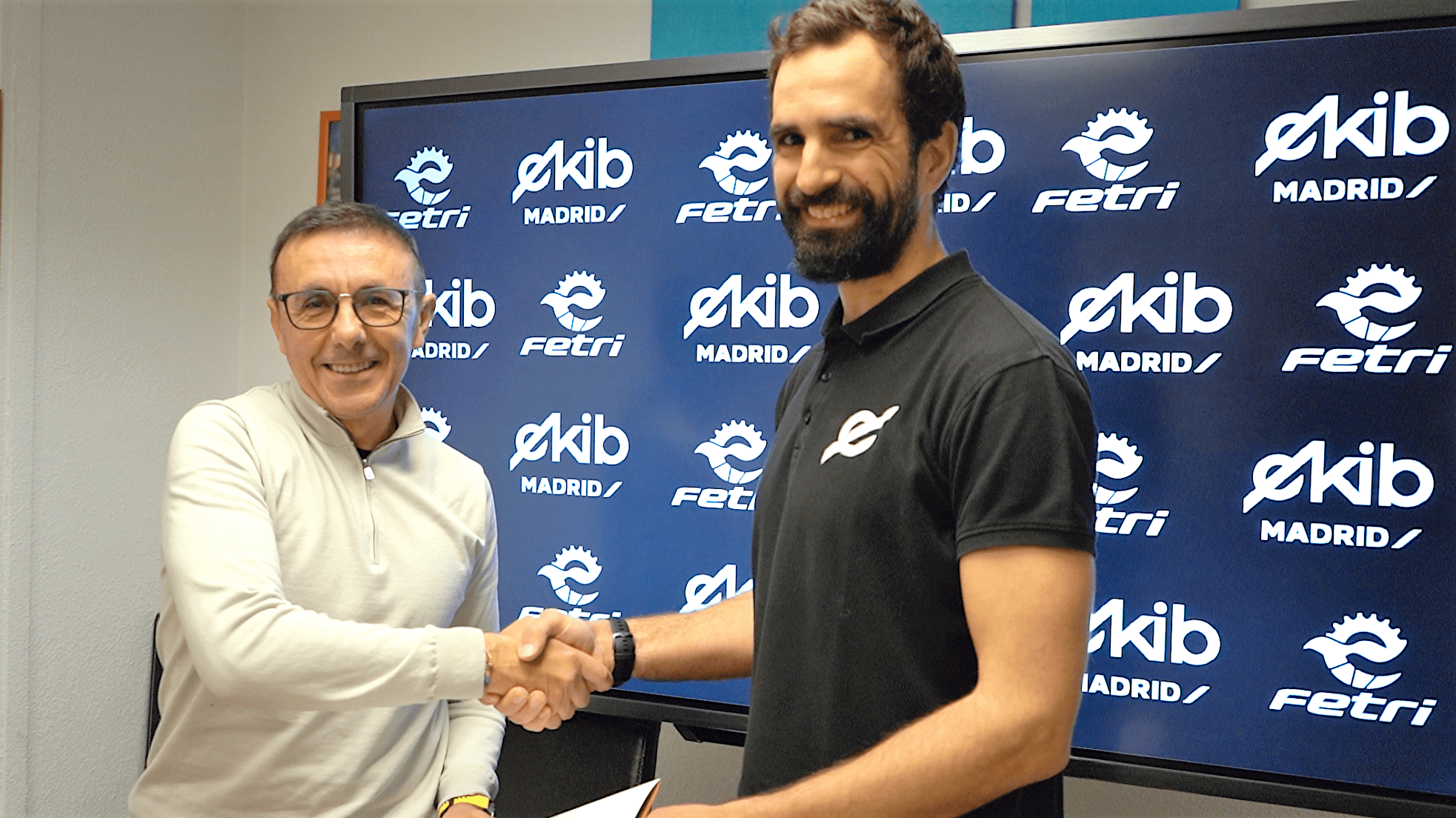 EKIB CYCLING, nuevo patrocinador de la FETRI para la temporada 2022/2023