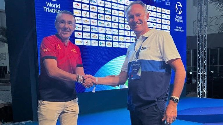 Las federaciones francesa (FFTRI) y española (FETRI) de triatlón se han reunido esta semana en Abu Dhabi durante la gran final de la Series Mundiales de Triatlón