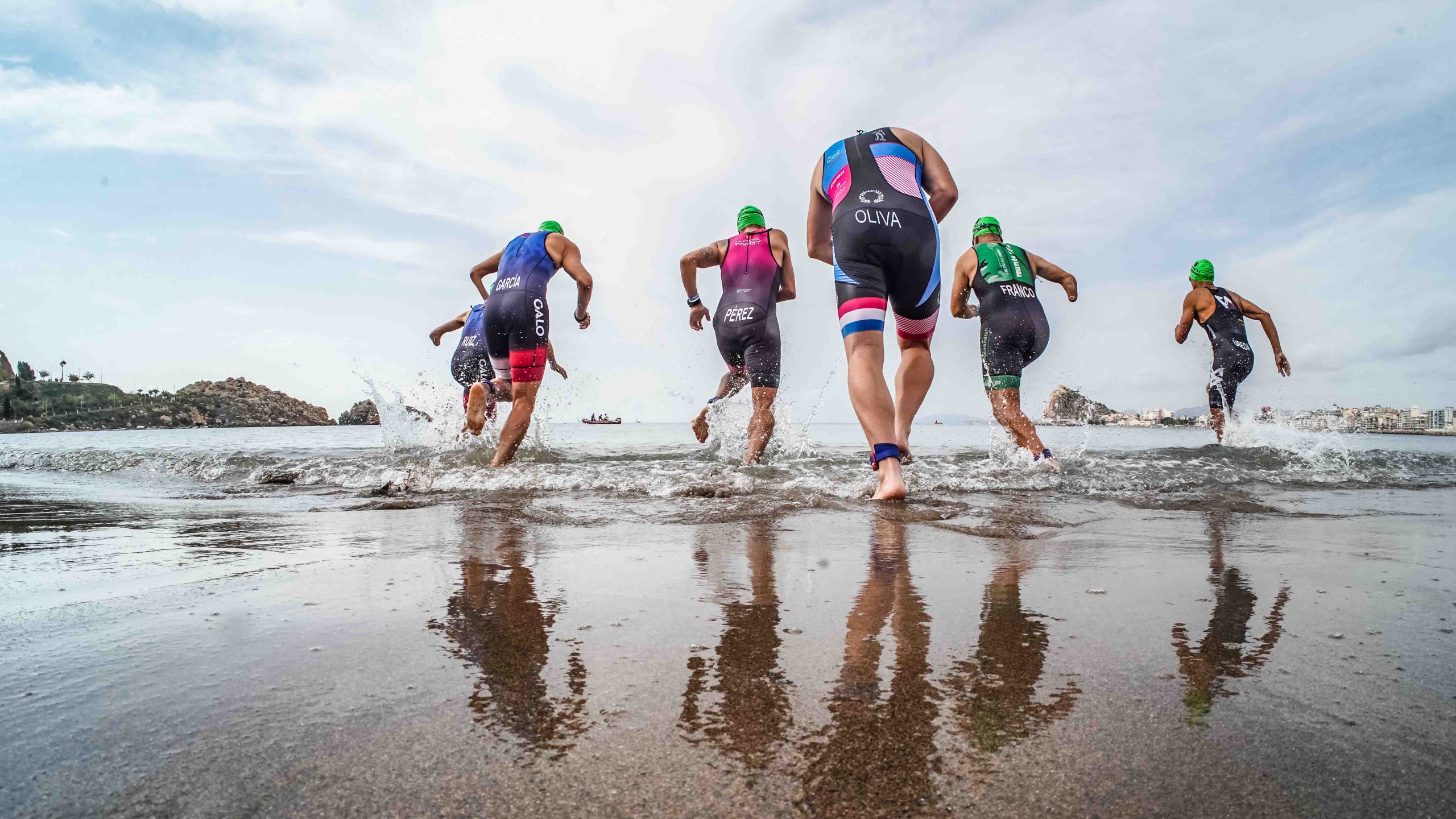 Ajuste horario en la primera jornada de competiciones de Triatlón en Águilas