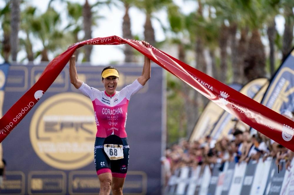 Judith Corachán y Francisco de la Paz defenderán sus títulos nacionales de Triatlón LD en el Mediterranean Epic Triathlon 2025