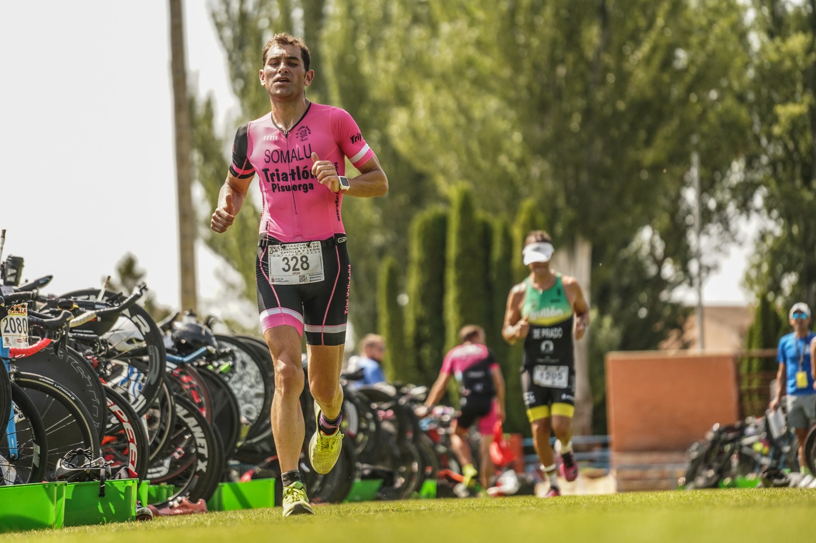 Más de 300 deportistas tomarán parte en el Desafío Castilla y León puntuable para el ranking de Triatlón de Media y Larga Distancia FETRI