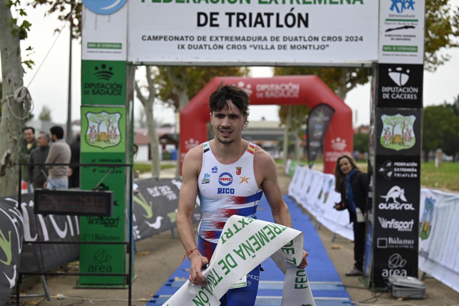Javi Rico y María Remedios Mendoza se proclaman campeones de Extremadura de Duatlón Cros