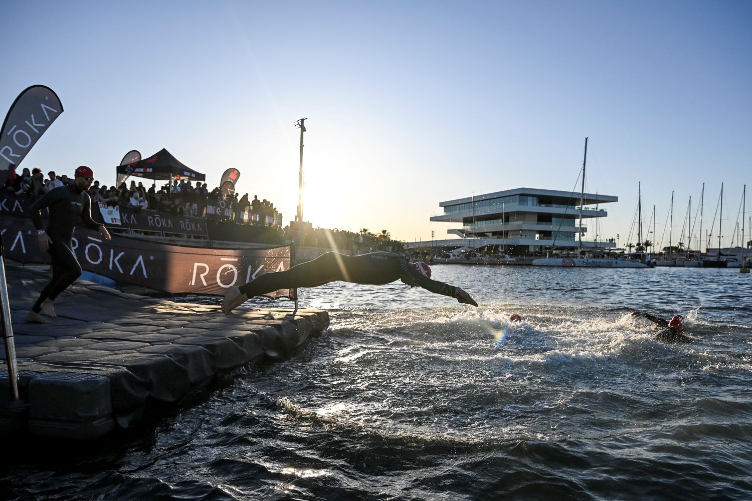 Miriam Casillas y Roberto Sánchez primeros españoles en el IRONMAN 70.3 Valencia en el que se imponen los alemanes Daniela Kleiser y Johannes Vogel