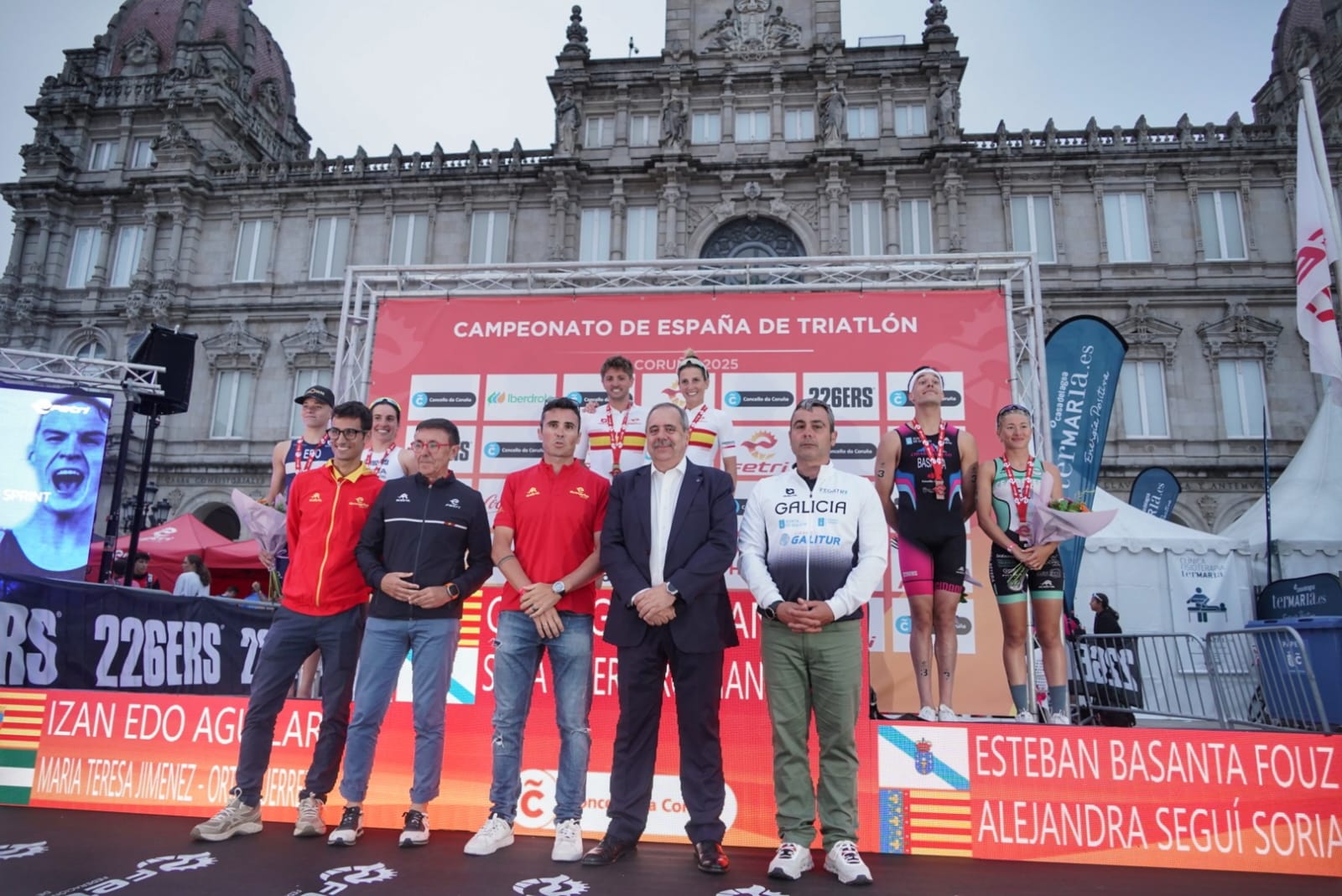 Sara Guerrero y Genís Grau ganan el Campeonato de España de Triatlón 2025 en A Coruña