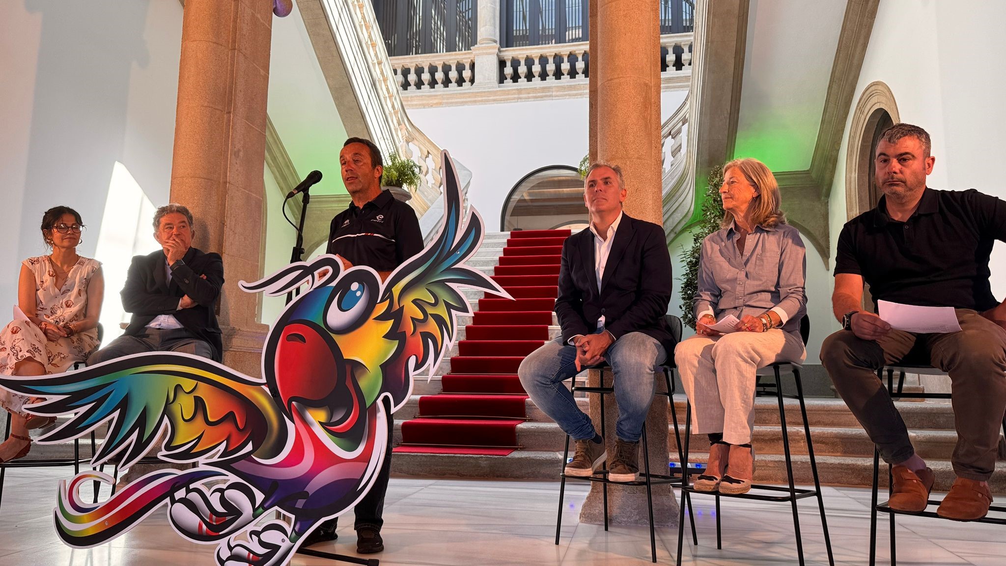Presentado el Campeonato del Mundo de Triatlón Multideporte de Pontevedra 2025