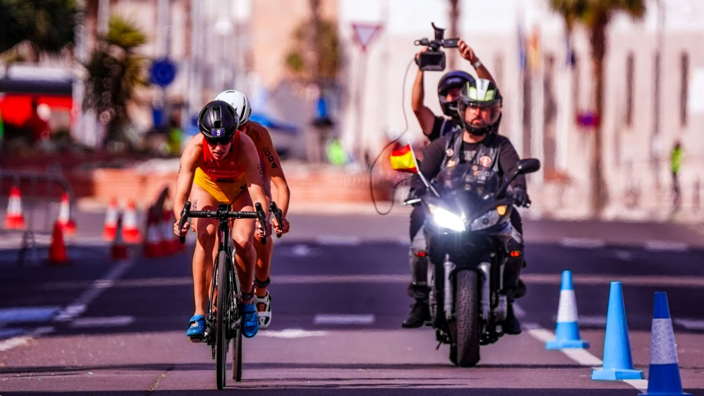 Melilla se prepara para coronar a los reyes de Europa del triatlón sprint y por relevos mixtos