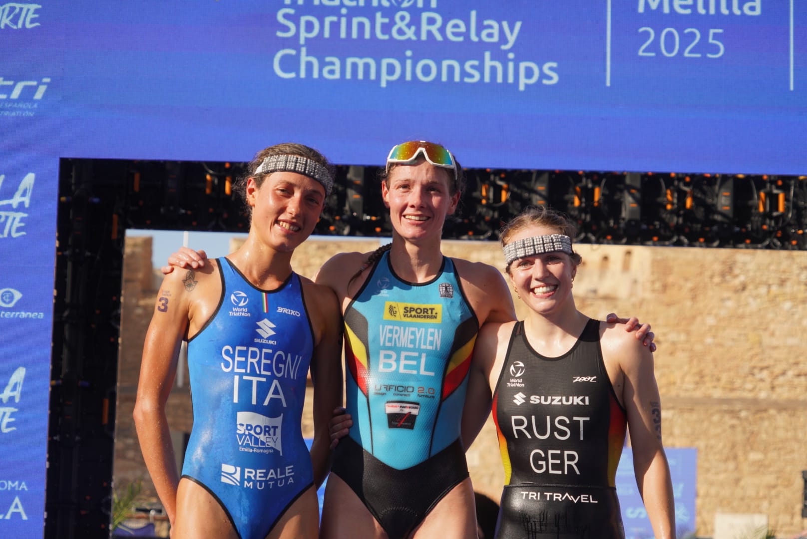 Alessio Crociani y Jolien Vermeylen se coronan campeones de Europa de Triatlón Sprint en Melilla