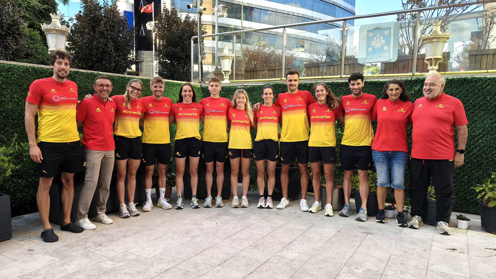 Fin de semana de triatlón de máximo nivel en Estambul y en la Costa Azul francesa