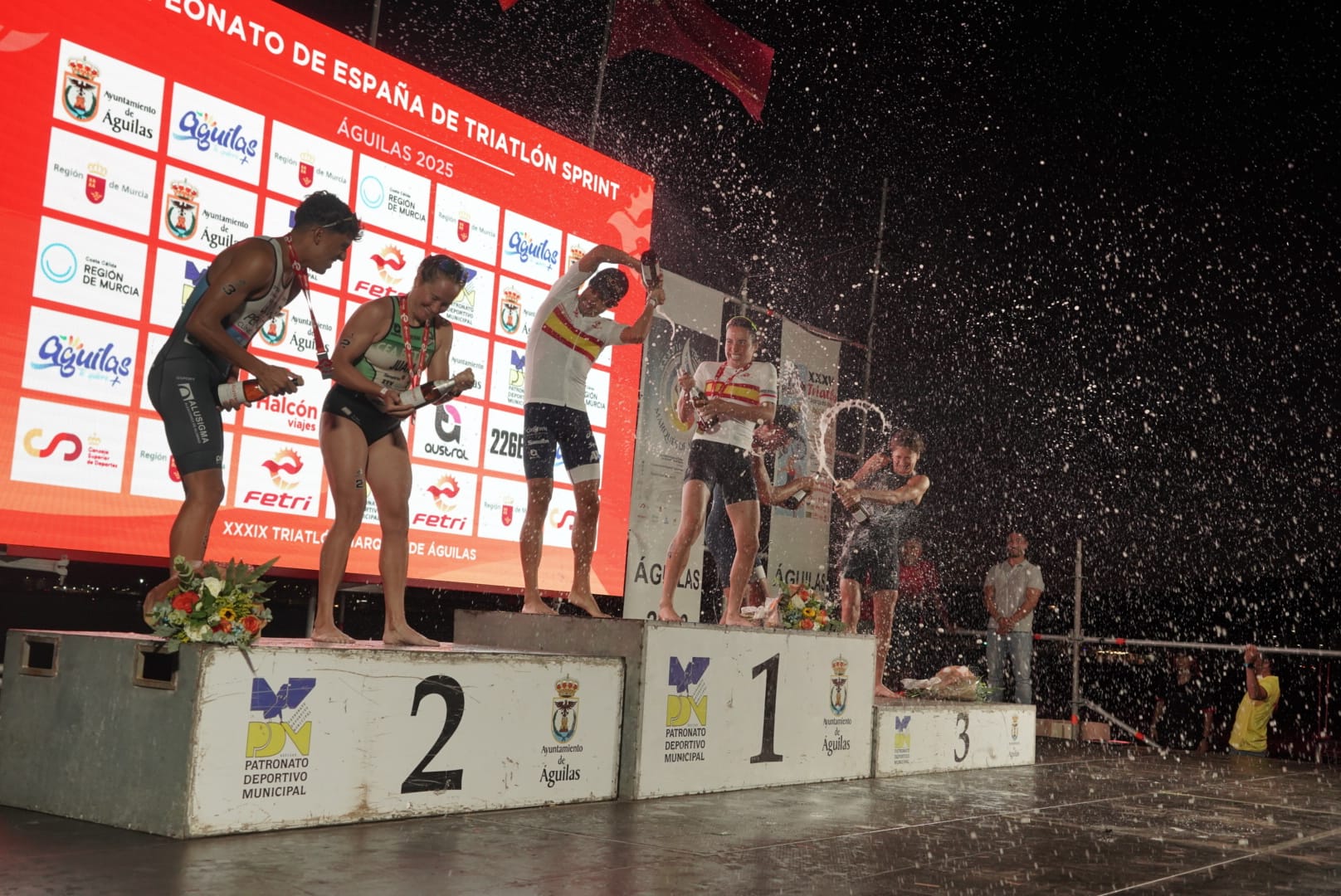 Maite Jiménez-Orta y David Cantero ganan el Campeonato de España de Triatlón Sprint 2025 en Águilas