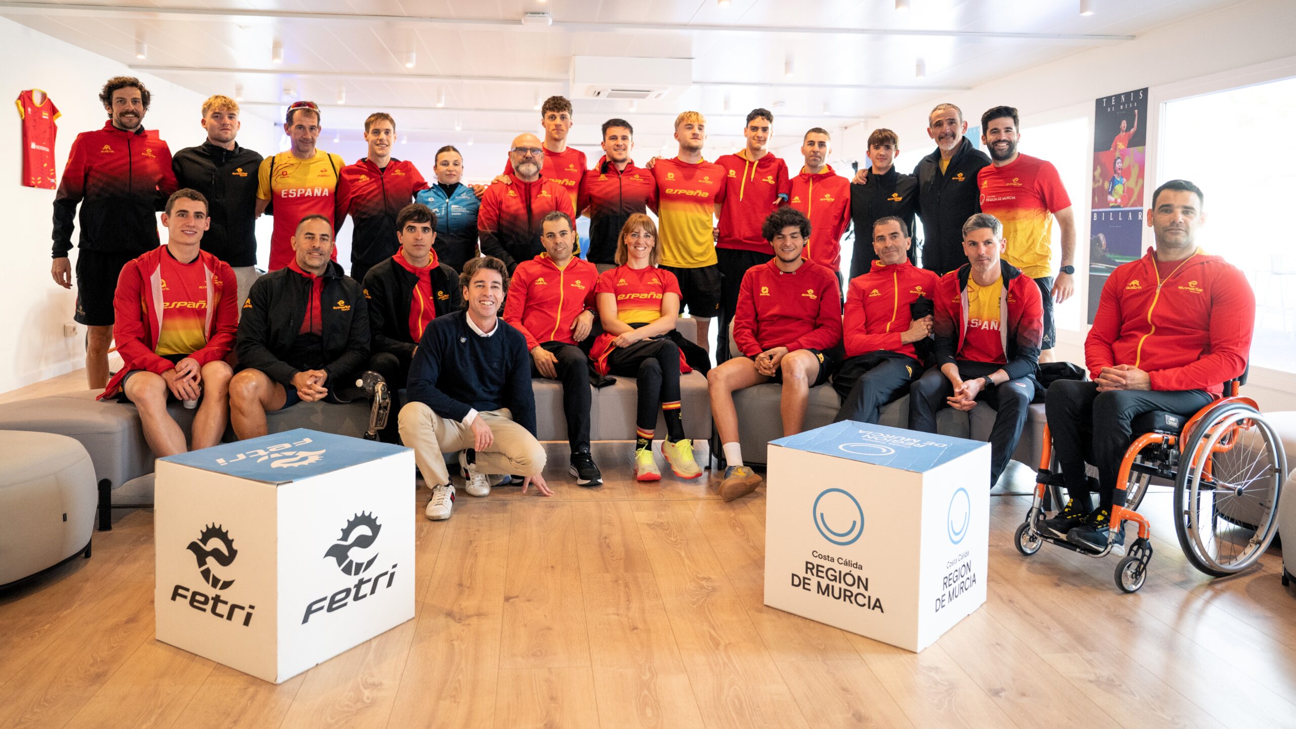 La selección española de triatlón paralímpico ha concluido su concentración de inicio de temporada en el CAR Región de Murcia