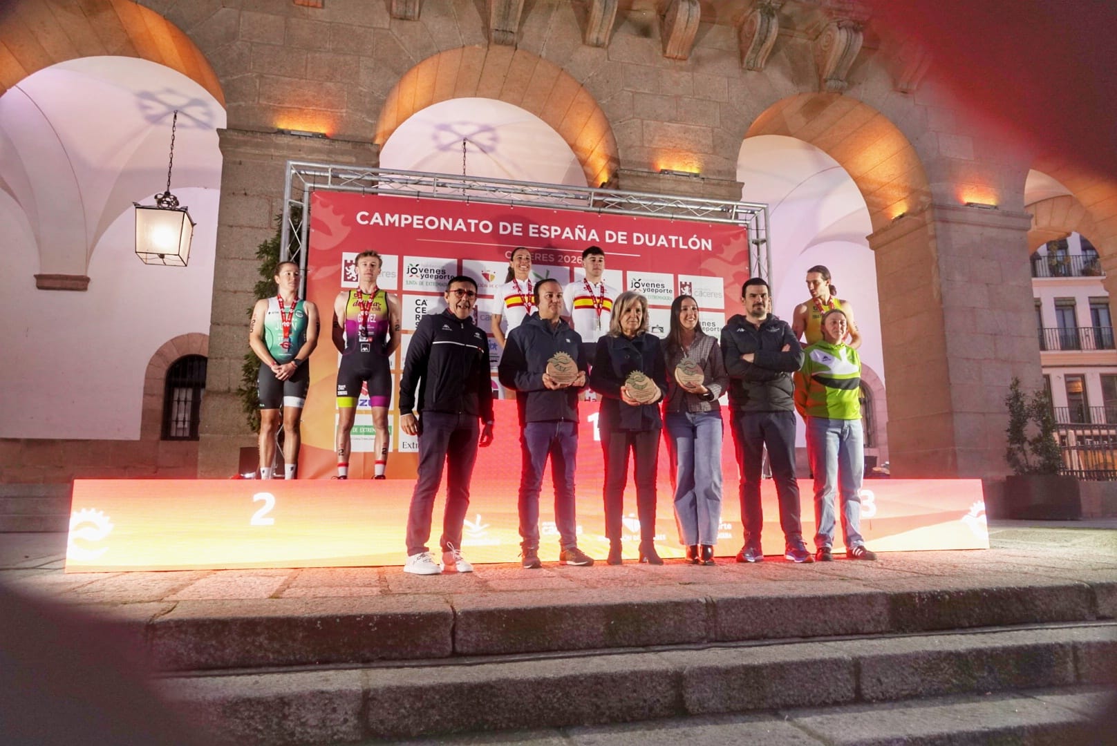María Varo y Jarno Pousada ganan el Campeonato de España de Duatlón 2026 en Cáceres