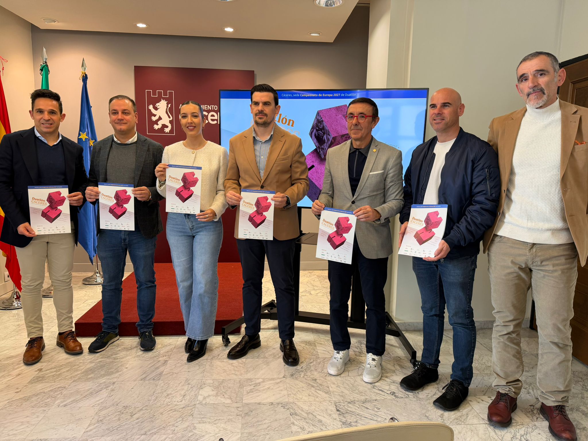 Casi mil deportistas lucharán por las medallas nacionales de Duatlón 2026 en la previa del Campeonato de Europa en Cáceres 2027