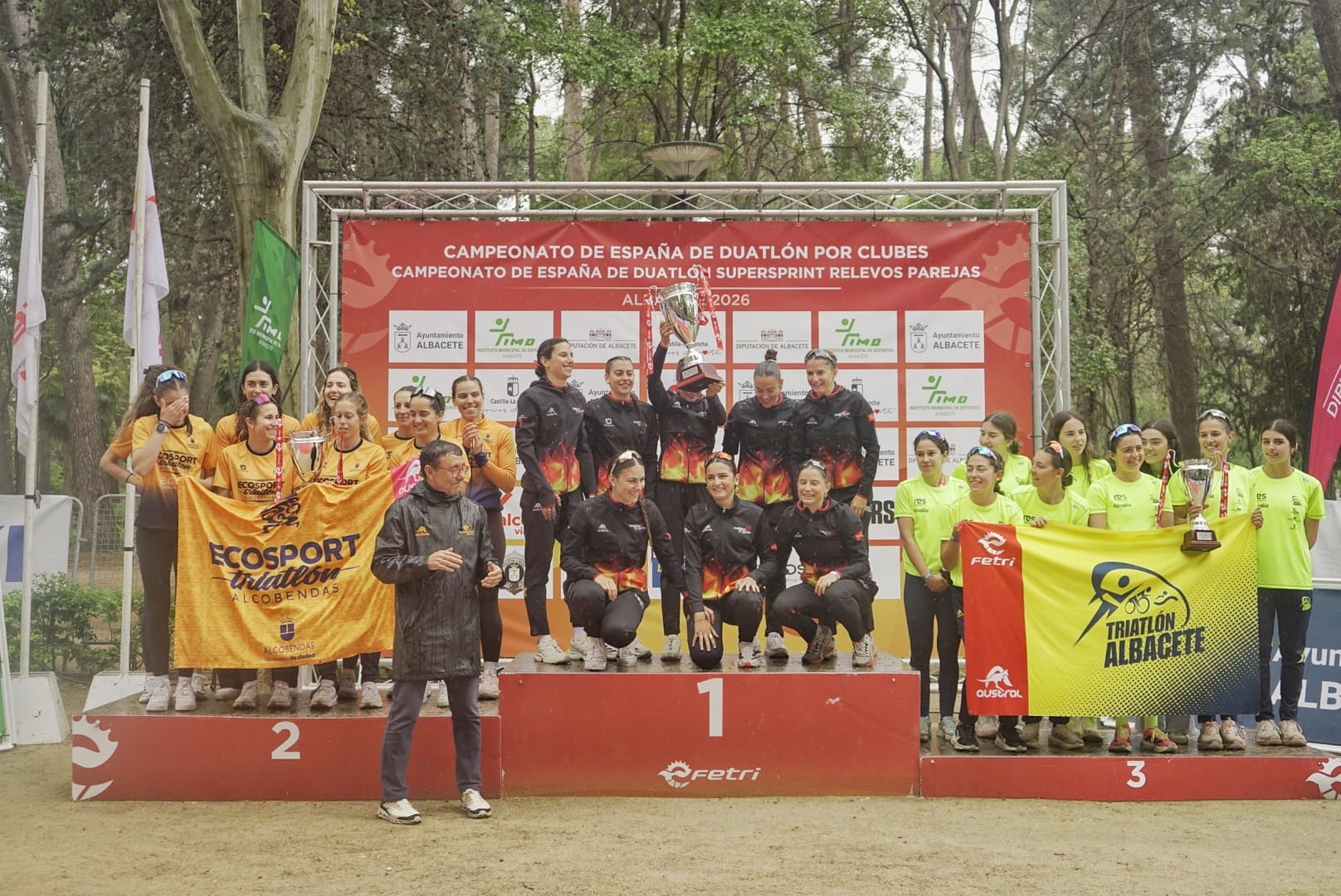Diablillos de Rivas femenino y Peñota Dental masculino confirman sus títulos en la Liga Nacional de Duatlón en Albacete