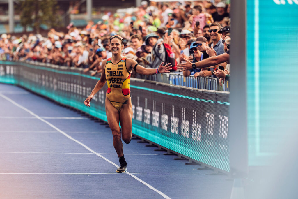 Sara Pérez Sala analiza el nuevo circuito de Spain T100 Triathlon Pamplona Navarra