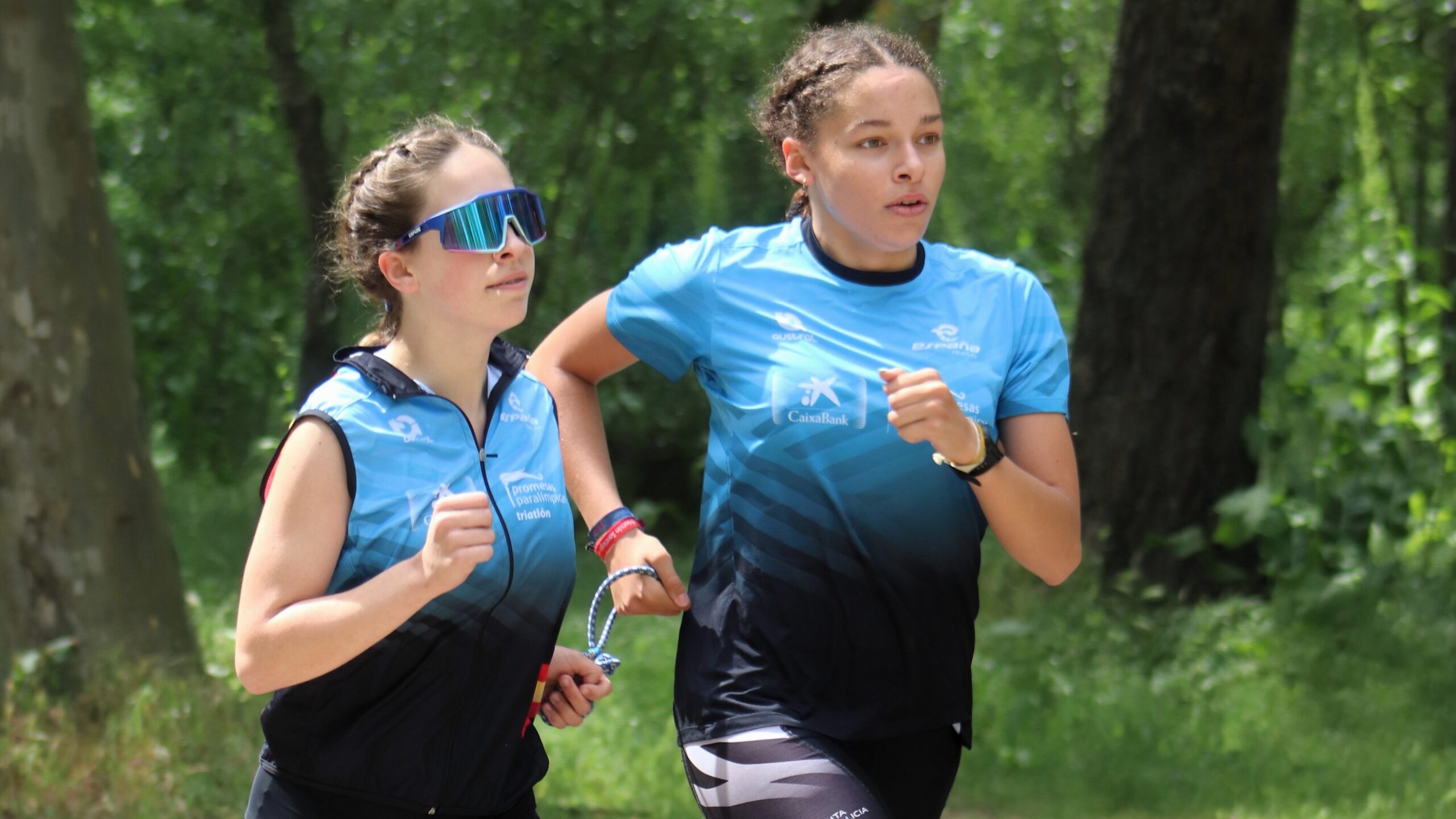 El Equipo CaixaBank de Promesas Paralímpicas de Triatlón completa en Madrid su primera concentración de la temporada 2026