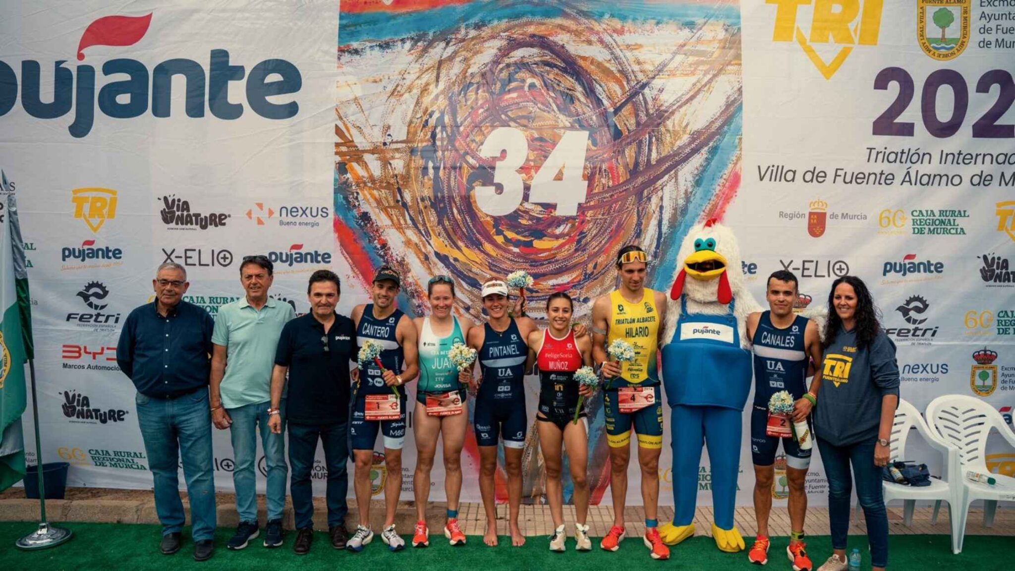 Noelia Juan y David Cantero ganan el clasificatorio en el Triatlón de Fuente Álamo