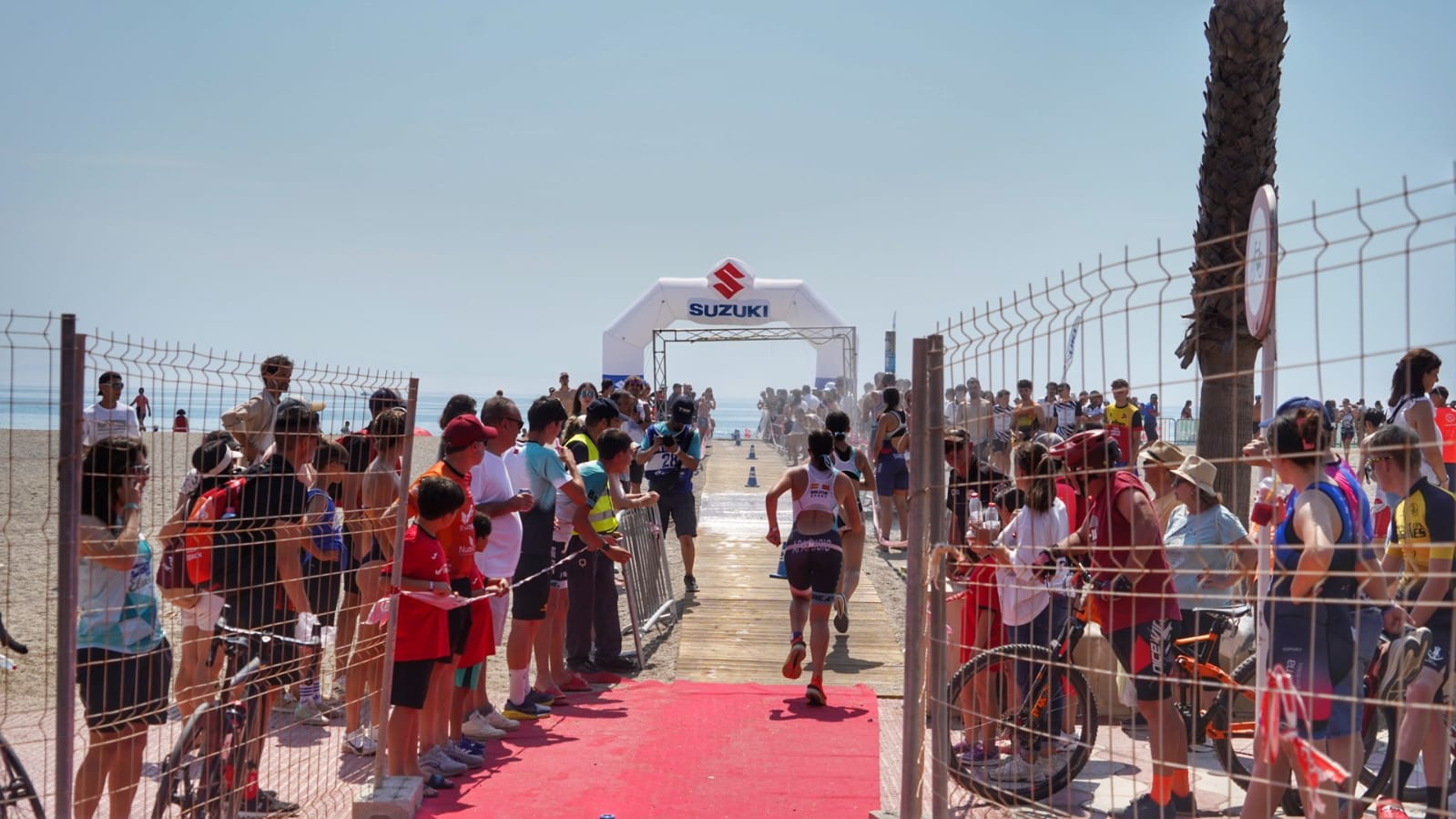 Las jornadas de Roquetas de Mar deciden cambio de líderes en la Liga Iberdrola y la Liga Suzuki de Triatlón 2026