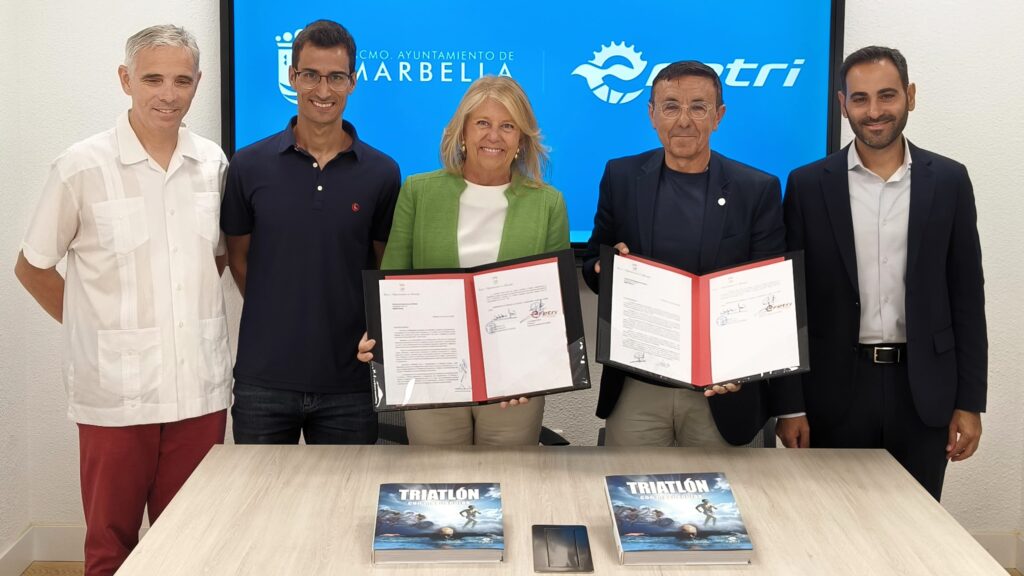 Marbella da un paso decisivo para convertirse en una de las sedes del prestigioso circuito internacional de triatlón T100