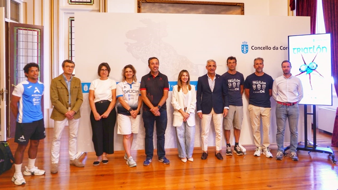 Más de 1500 triatletas promesas compiten en A Coruña el 20 y 21 de junio