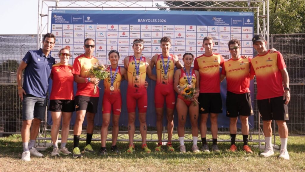 Doblete español en el Campeonato de Europa de Triatlón Cros en Banyoles 2026 con las victorias de Marina Muñoz y Eneko de Castro