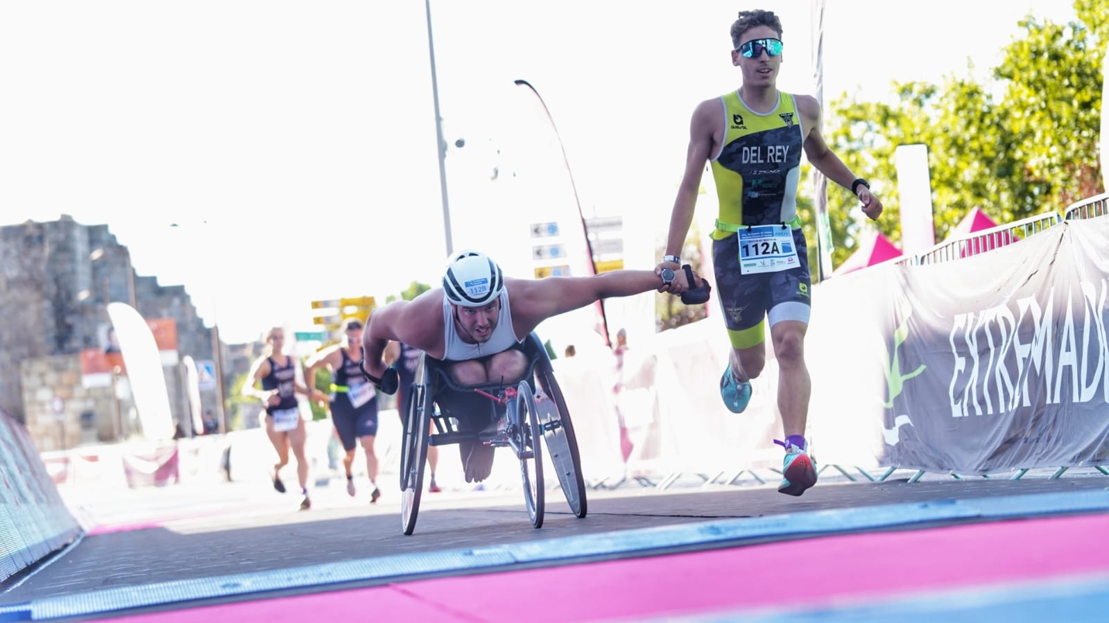 El Campeonato de España de Triatlón Inclusivo Fundación Sanitas y el Campeonato Ibérico cierran el fin de semana de triatlón en Mérida